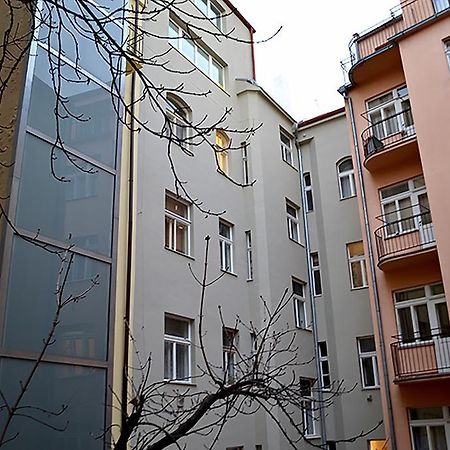 Retro Ruterra Flat Apartment Prague Exterior photo